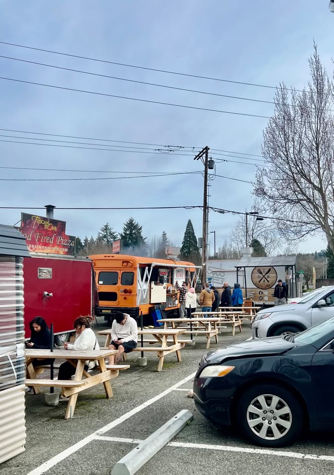 Food truck court